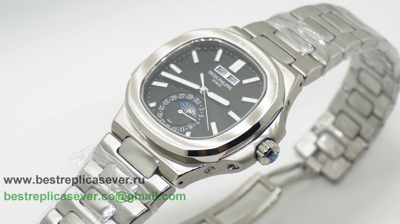 Patek Philippe Automatic Moonphase S/S PPG82