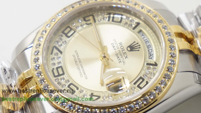 Rolex Day-Date Automatic S/S 36MM Sapphire Diamonds Bezel RXG390